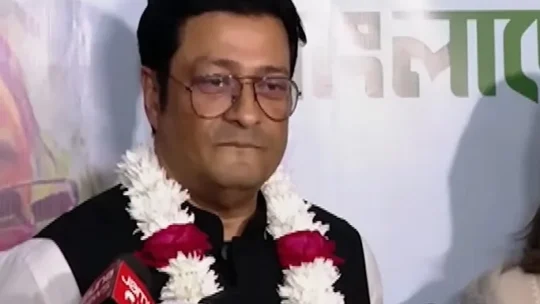 ভোটে জয়ী হয়ওে কাঁদলেন ফেরদৌস