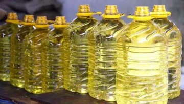 সয়াবিন তেলের দাম বাড়ল লিটার প্রতি ৮ টাকা