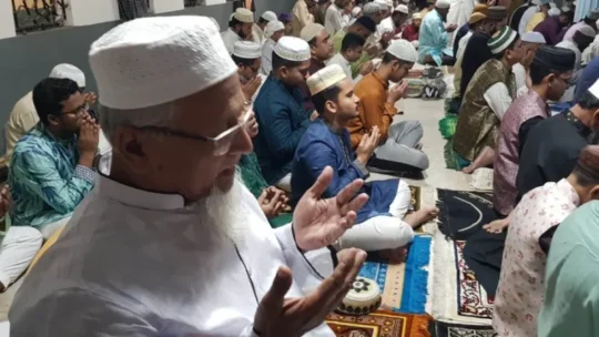 ঈদ জামাতে বৃ‌ষ্টির জন্য বি‌শেষ দোয়া ও মোনাজাত