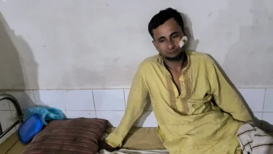 শ্রীপুরে মসজিদ কমিটির দ্বন্দ্বে সংঘর্ষে ৮ জন আহত