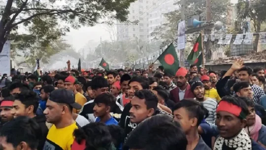 প্রধানমন্ত্রীর সমাবেশস্থল নেতাকর্মীদের স্লোগানে মুখরিত