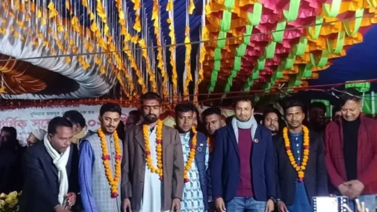 বুড়িমারী ইউনিয়ন শ্রমিক দলের কমিটি ঘোষণা: সভাপতি জামি আলম, সম্পাদক আশরাফুল