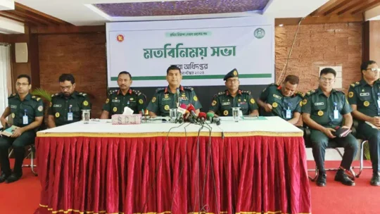 কারাগার থেকে পালিয়ে যাওয়া ৯০০ বন্দি এখনো পলাতক: আইজি প্রিজন্স