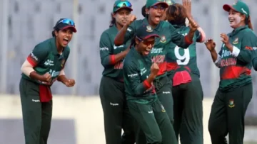 ভারতকে হারানোর পুরস্কার পাবেন বাংলাদেশের নারী ক্রিকেটাররা