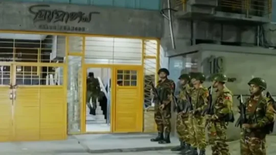 সাবেক প্রতিমন্ত্রী নসরুল হামিদের বনানীর বাসায় রাতভর অভিযান