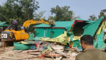 শ্রীপুরে ২০ কোটি টাকা মূল্যের বনভূমি উদ্ধার, অভিযানকালে হামলায় আহত ১০