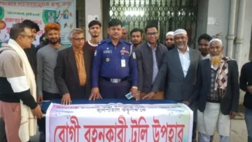 সরিষাবাড়ী হাসপাতালে ব্লাড ডোনার ক্লাবের ট্রলি উপহার