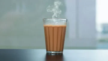 কী হয় দুধ চা খেলে?