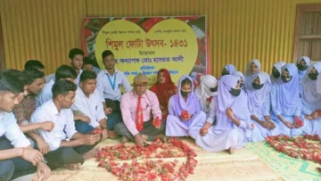 সরিষাবাড়ীতে প্রথমবার শিমুল ফোটা উৎসব