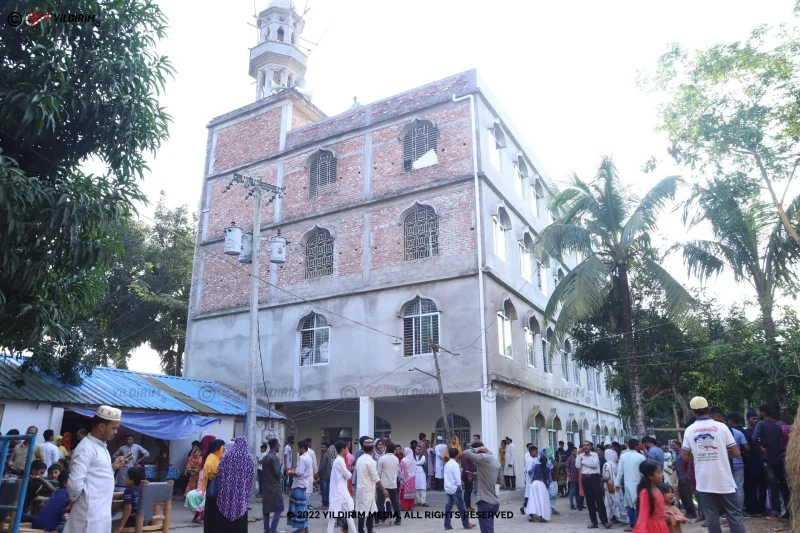 নোয়াখালীতে হেযবুত তওহীদের শহীদী জামে মসজিদে জুমা অনুষ্ঠিত