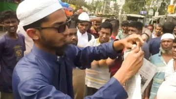 মব সৃষ্টি করে পত্রিকা ছিঁড়ে ফেলা যুবকের বিরুদ্ধে থানায় অভিযোগ